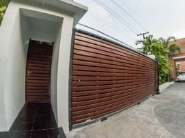 14 Bedroom House for sale in Watthana Bangkok, Phra Khanong Nuea, Watthana