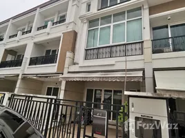 3 chambre Maison de ville à louer à , Chong Nonsi, Yan Nawa