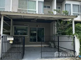 2 Habitación Adosado en alquiler en Indy Prachauthit 90 (1), Thung Khru